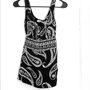 White House Black Market 100%silk